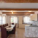 Gorgeous Apartment In Karbuni With Wifi Apartment *