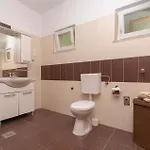 Gorgeous Apartment In Karbuni With Wifi
