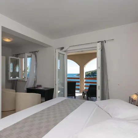 Апартаменты Gorgeous In Karbuni With Wifi Brnistrova