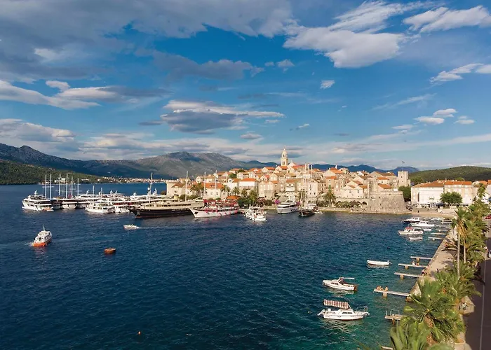 Apartament Gorgeous In Karbuni With Wifi Brnistrova