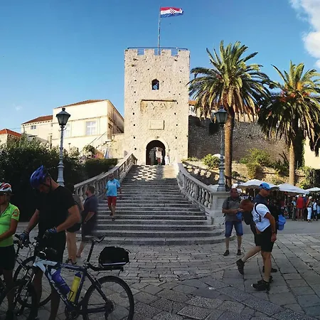 Gorgeous In Karbuni With Wifi *