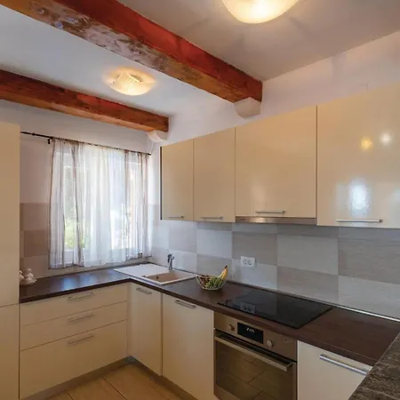 Gorgeous In Karbuni With Wifi アパート