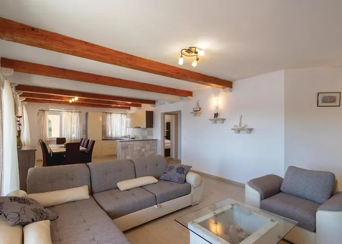 Gorgeous In Karbuni With Wifi Brnistrova