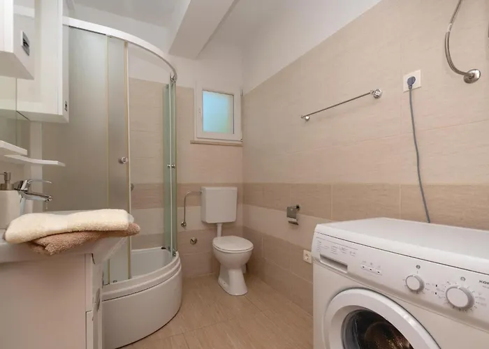 公寓 Gorgeous In Karbuni With Wifi Brnistrova